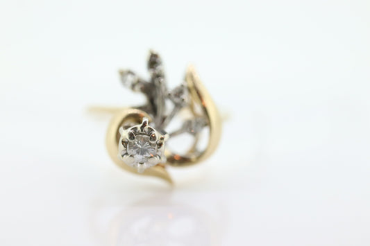 14k Diamond Ring.  Leaf Setting Diamond with accents. Diamond Bow Love Knot ring. Swirl diamond st(55)