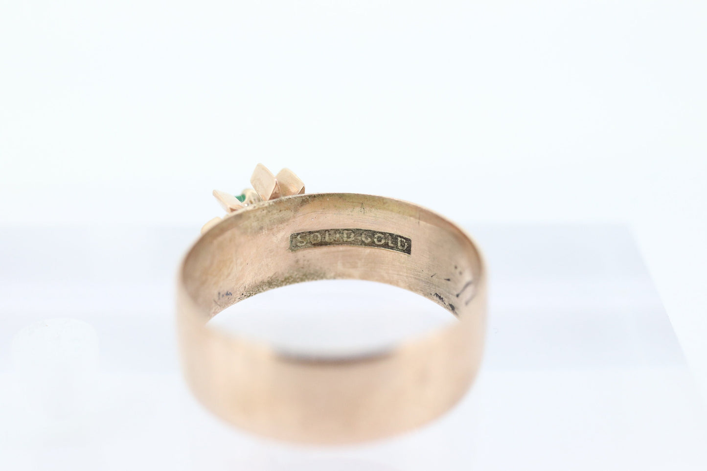 Antique 10k Victorian Emerald Star Burst Wide ring. Antique emerald STAR Burst Rose Gold Wide band cigar ring. st(98)