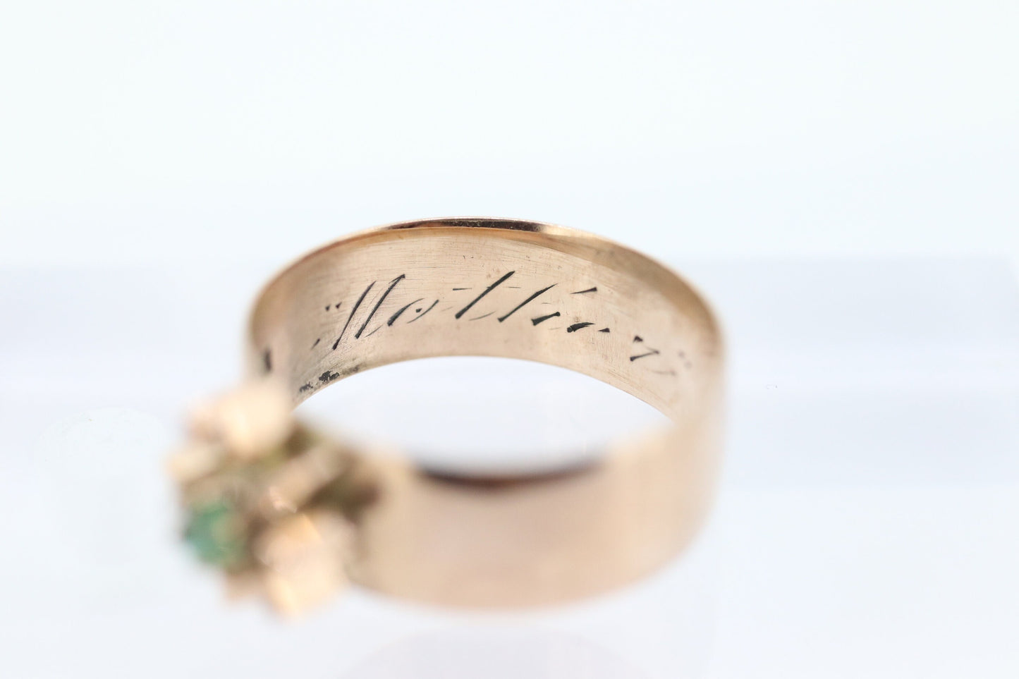Antique 10k Victorian Emerald Star Burst Wide ring. Antique emerald STAR Burst Rose Gold Wide band cigar ring. st(98)