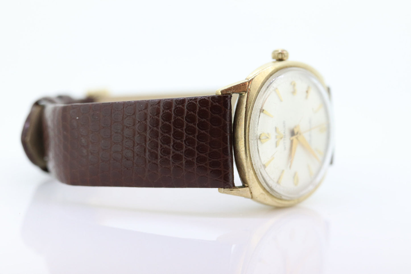 Vintage Wittnauer Mens Wristwatch. 1950s Round Wittnauer 10k Gold Filled Automatic. st(50)