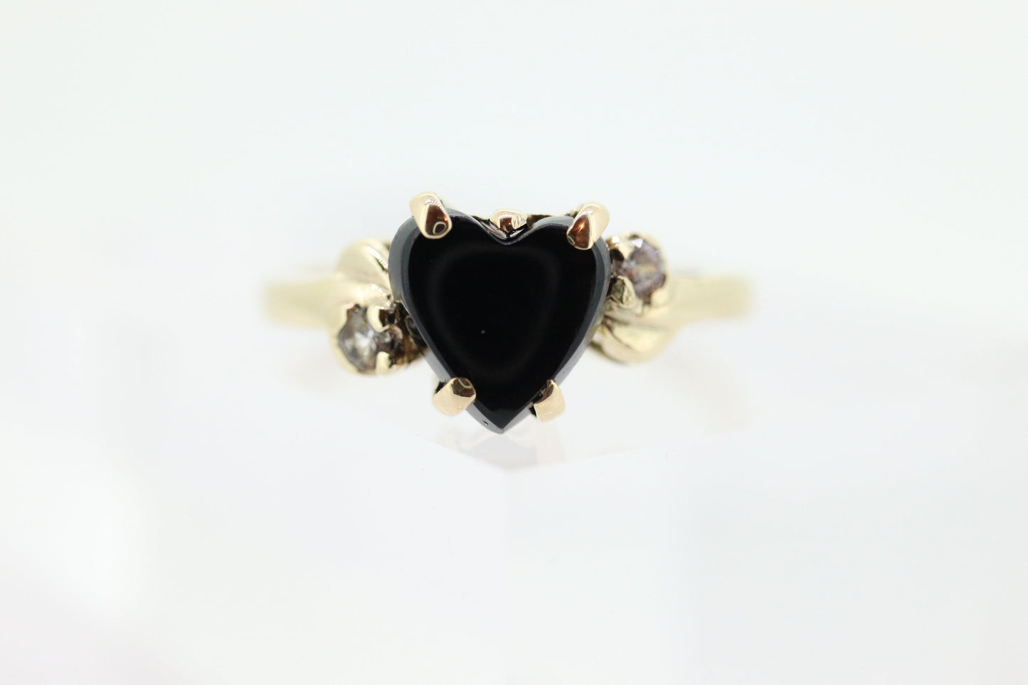 10k ONYX and diamond(CZ) HEART ring. Heart Onyx ring. st(120)