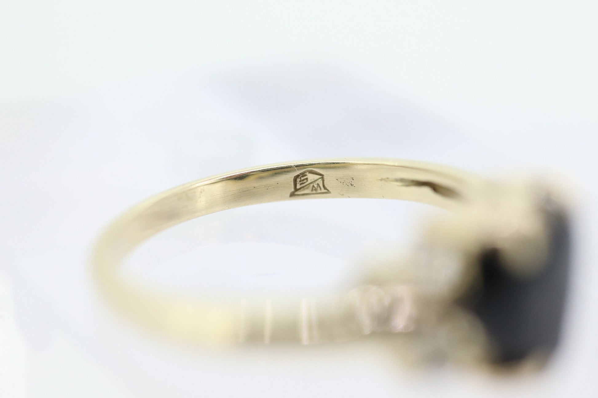 10k ONYX and diamond(CZ) HEART ring. Heart Onyx ring. st(120)