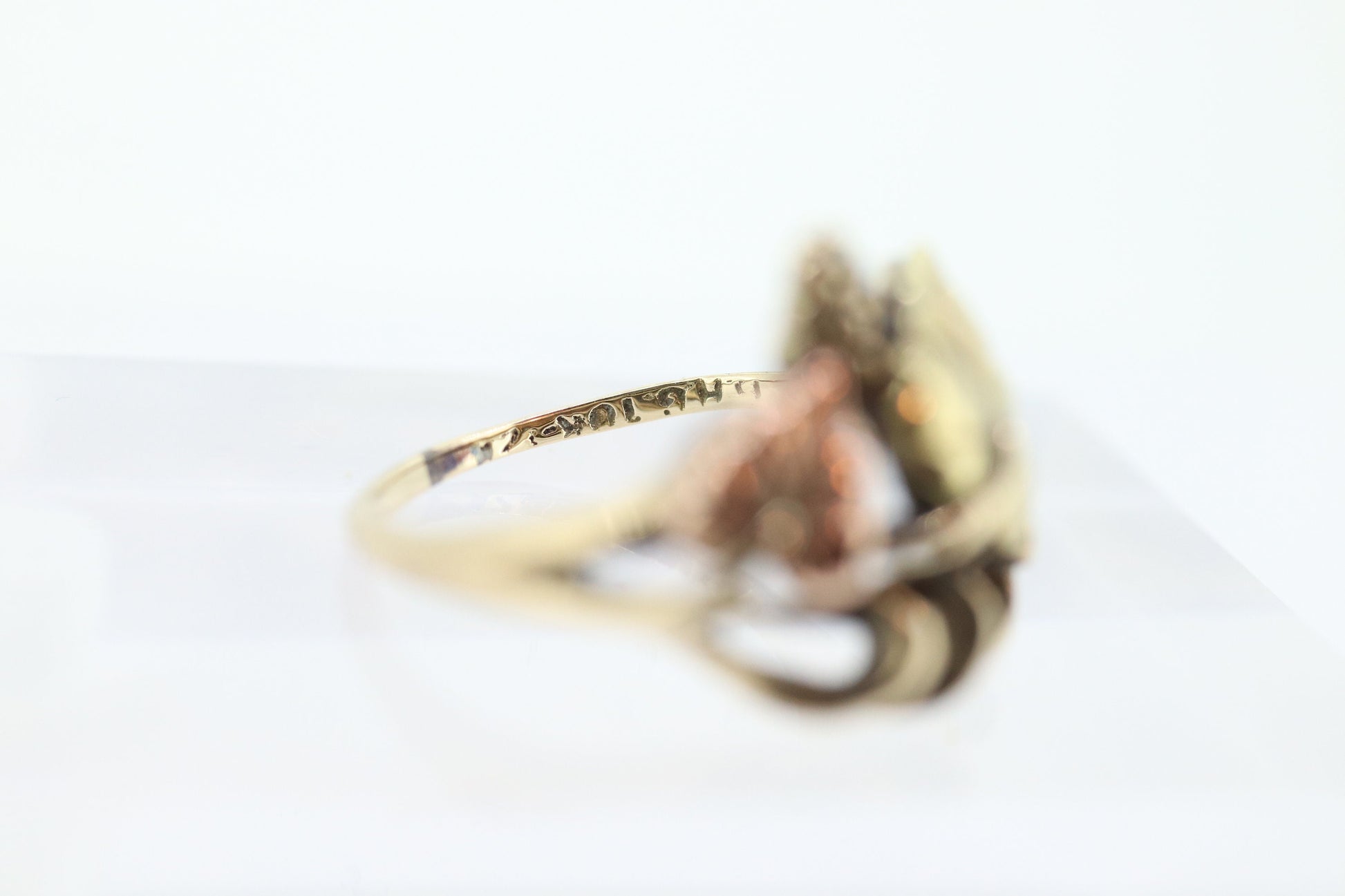Black Hills Gold Ring. 10k Black Hills Gold wedding band. Vintage Black Hills gold. size 5 stock(60)