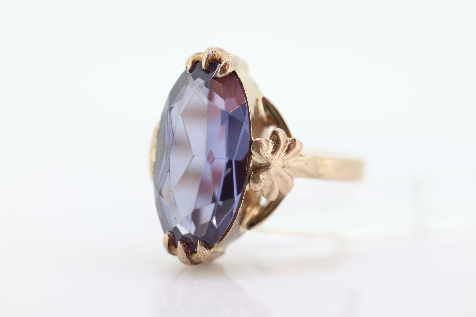 14k Soviet Russian Purple / Blue Alexandrite Ring. Large OVAL Alexandrite and Rose gold. Vintage Color Changing Alexandrite