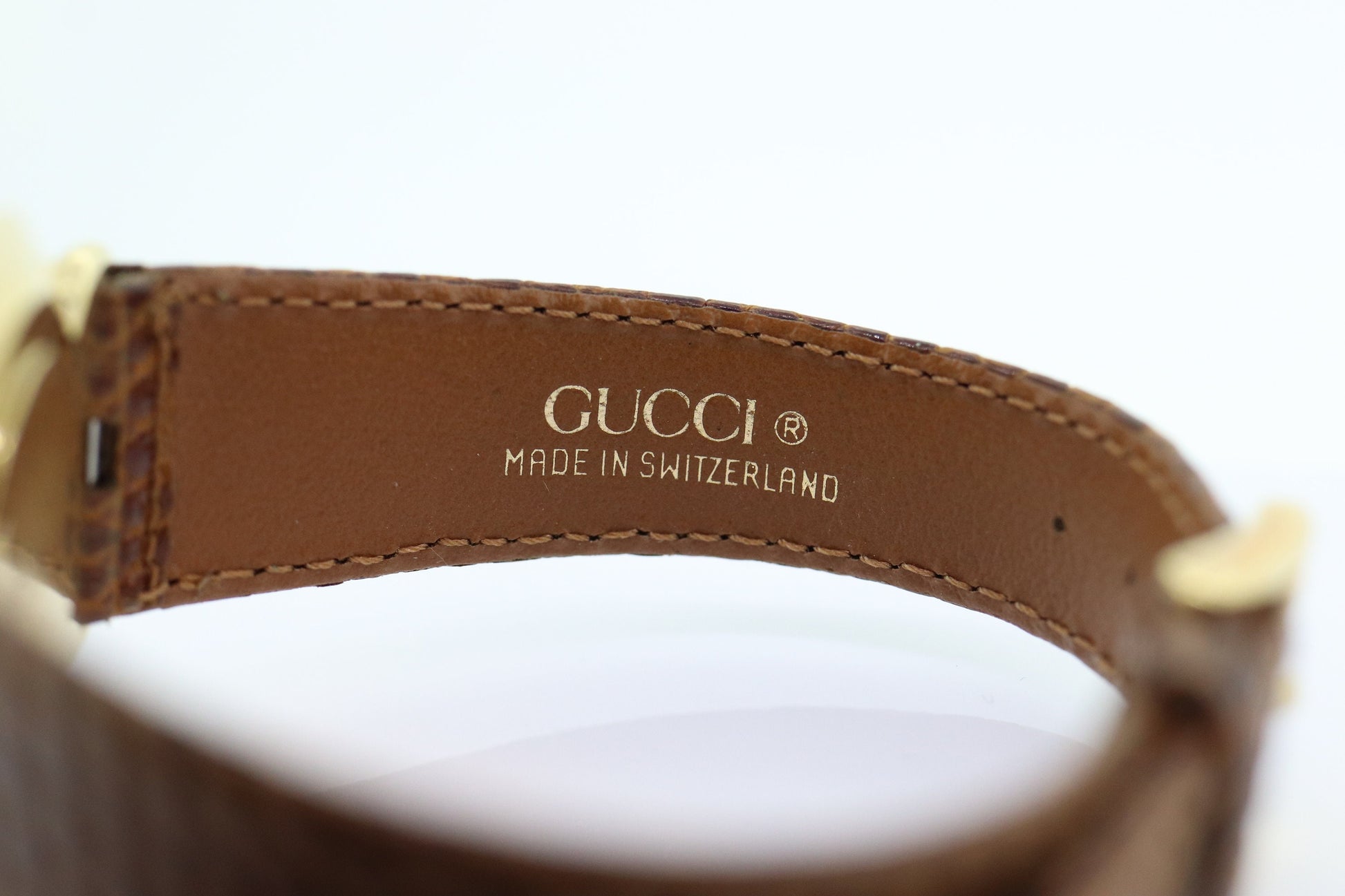 Vintage GUCCI 3400 FM Quartz Leather Watch Timepiece. Ladies Mens 18k Gold Plated Gucci watch st(130)
