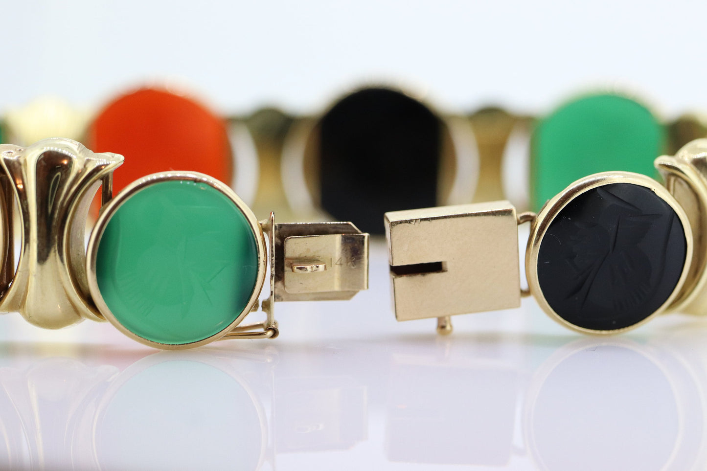 14k Intaglio Roman soldier, Centurion Bracelet. 14k gold Heavy Carved Warrior Onyx Carnelian Chalcedony Panel Bracelet. (st461)