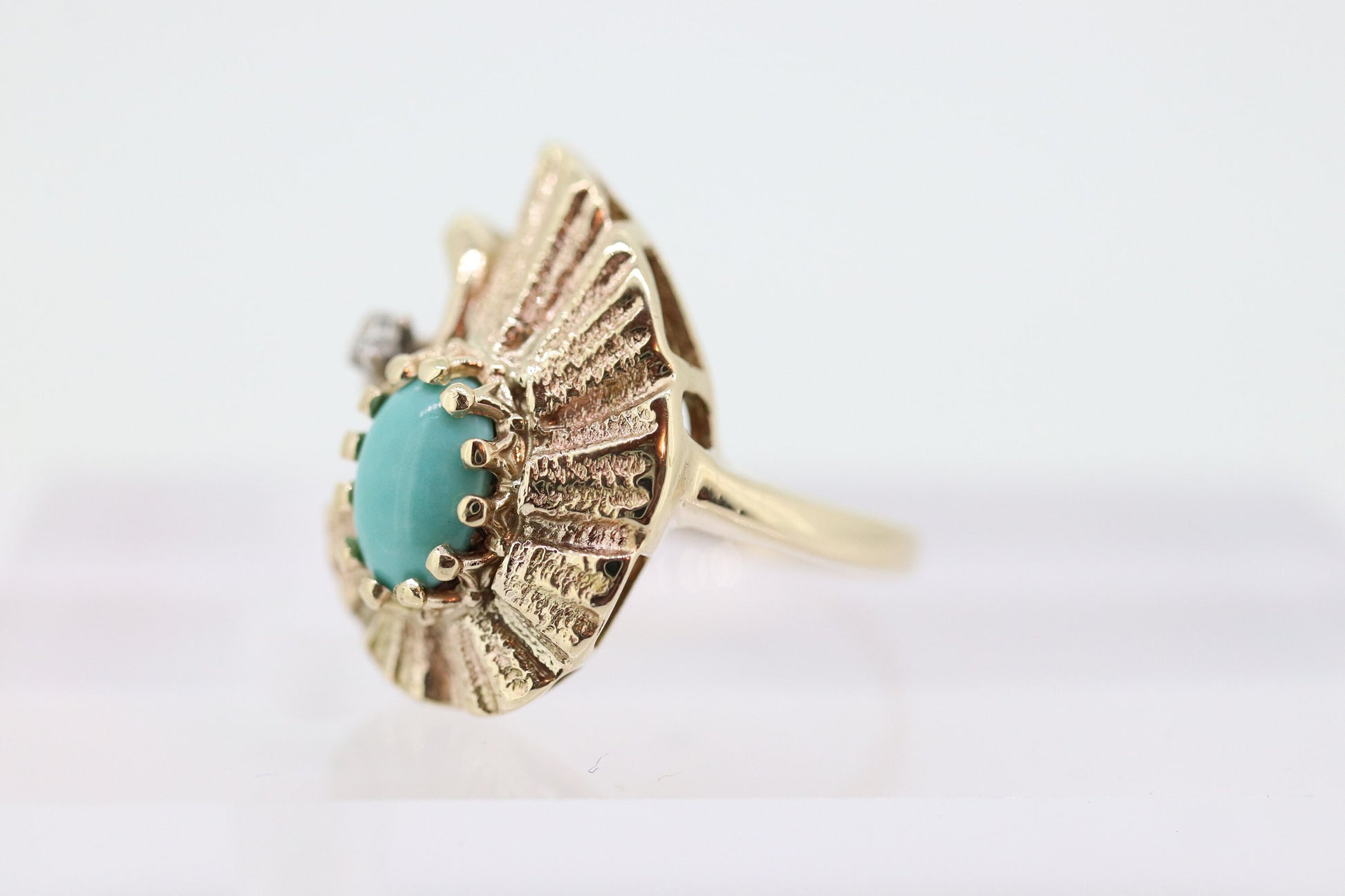 14k Turquoise Cabochon and Diamond Ring. 14k Aquamarine Turquoise Diamond DROP Teardrop Flame Ring (106)