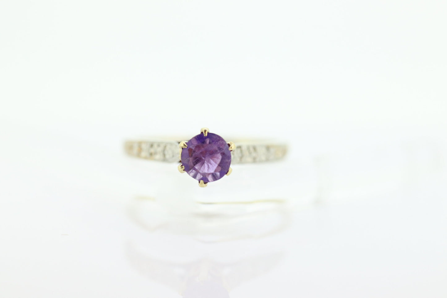 Art Deco Amethyst Ring. 14k Gold Filigree Design. Engagement Ring from Art Deco 1920 Era. High Cathedral setting. st(63)