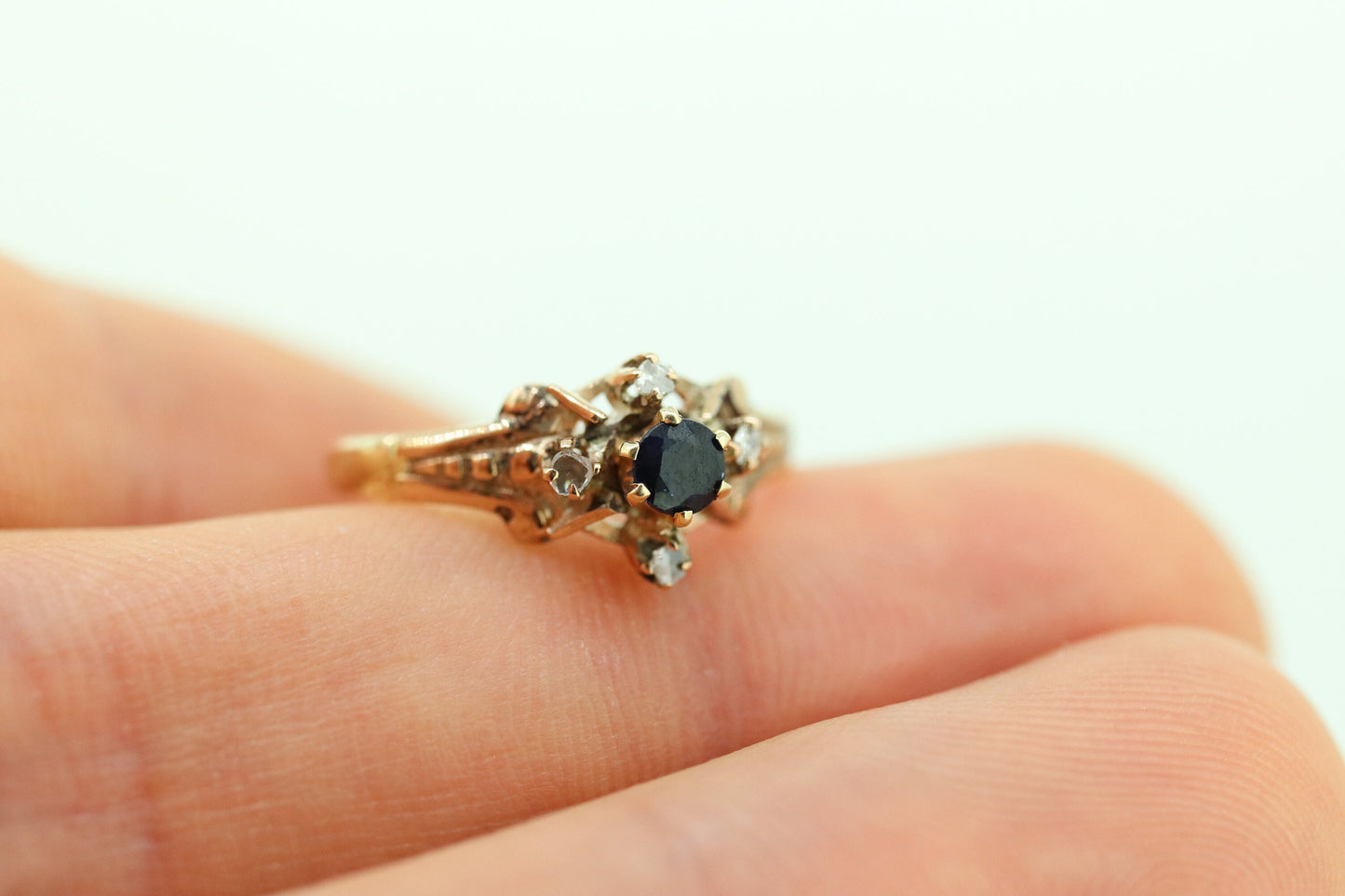 Antique ring. 10k diamond and sapphire Halo ring. 10k victorian diamond buttercup ring. st(58)