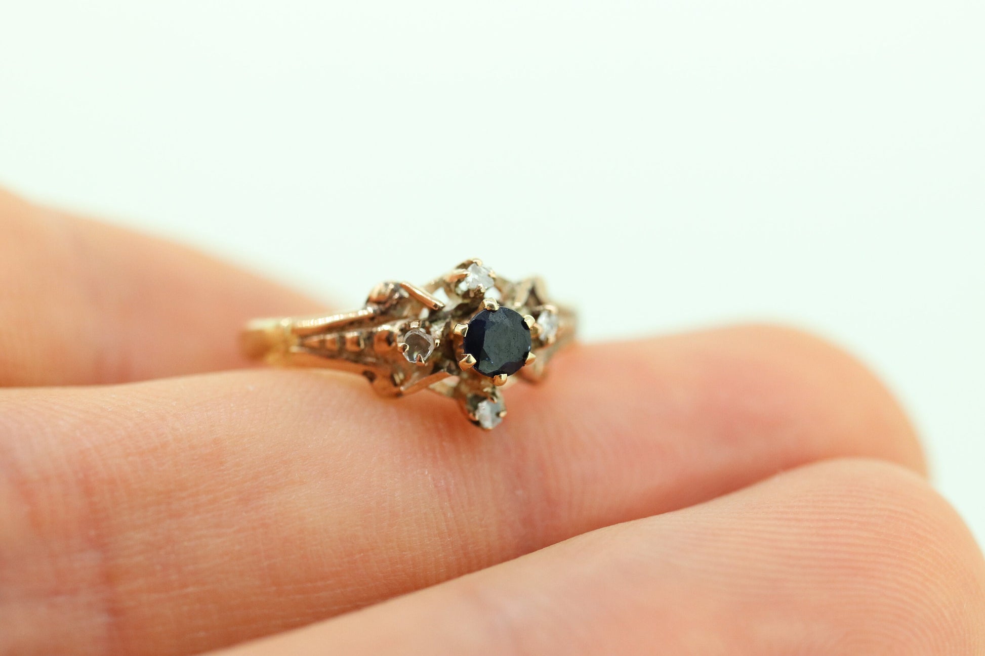 Antique ring. 10k diamond and sapphire Halo ring. 10k victorian diamond buttercup ring. st(58)