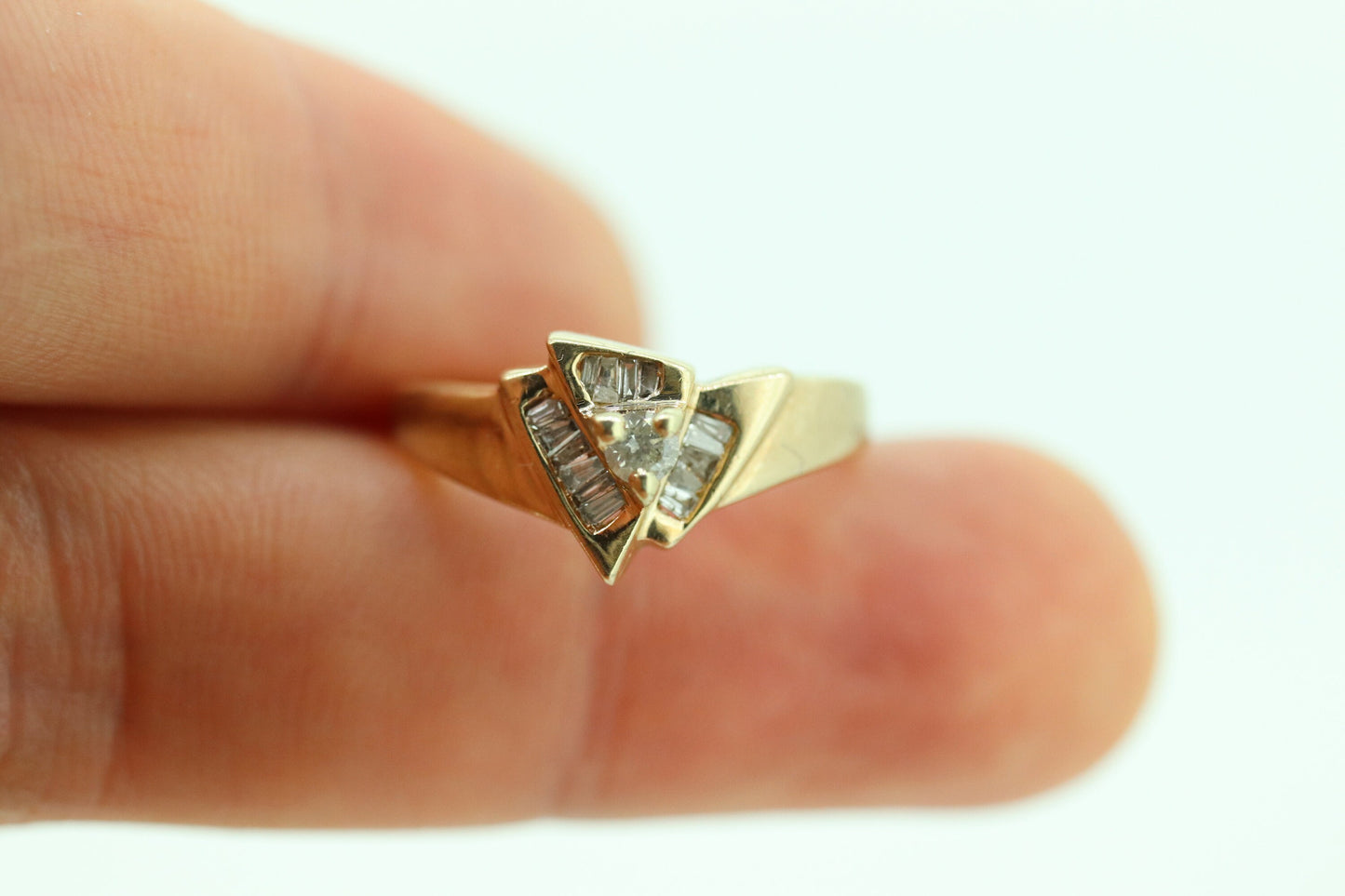 Vintage 14K Gold 0.50TCW Half Carat Brilliant & Baguette Diamond Pyramid Trinity Ring / Gold Triangle Ring / Trillion Ring st(109)