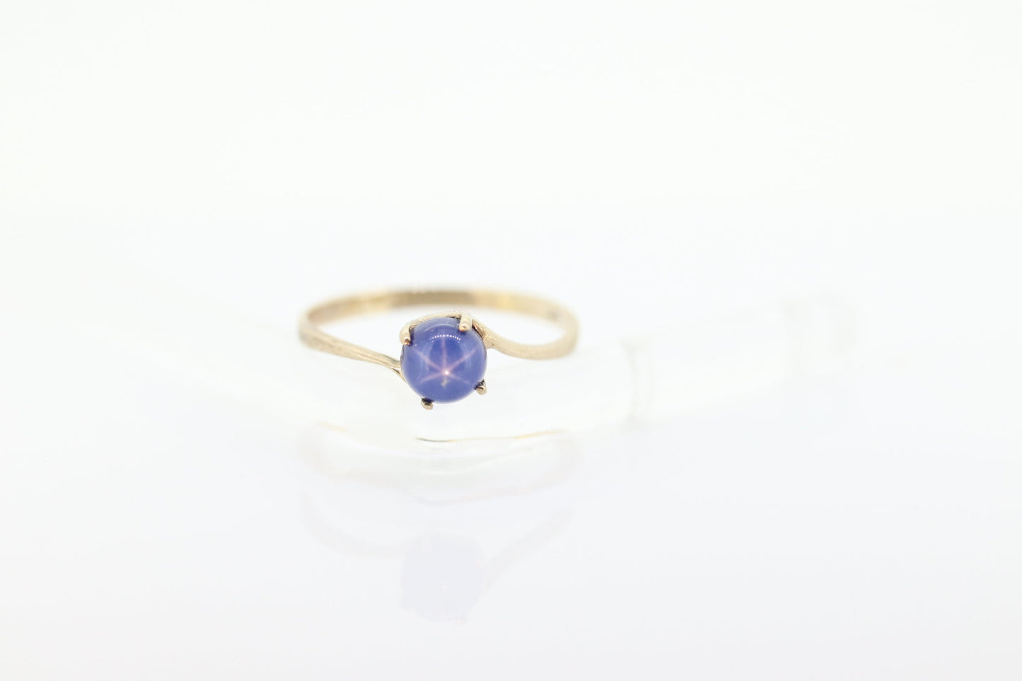 Linde Blue STAR Sapphire Solitaire  ring. 10k White gold sapphire solitaire. Dainty Blue Star Sapphire bypass ring. st(43)