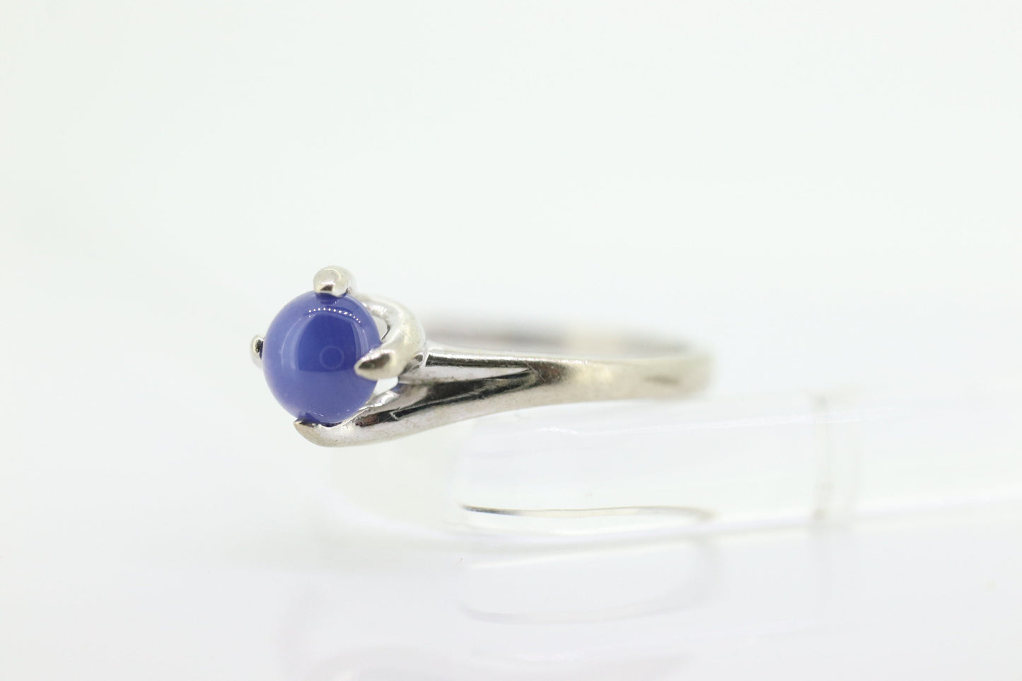 Linde Blue STAR Sapphire Solitaire ring. 10k White gold sapphire solitaire. Dainty Blue Star Sapphire bypass ring. st(30)