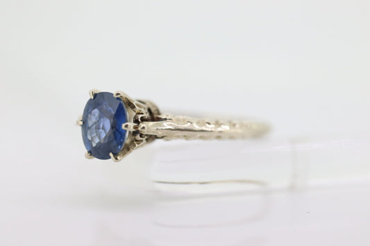 Large oval Sapphire 14k solitaire ring. 14k white gold Art deco engraved designs and high cathedral. st(63)