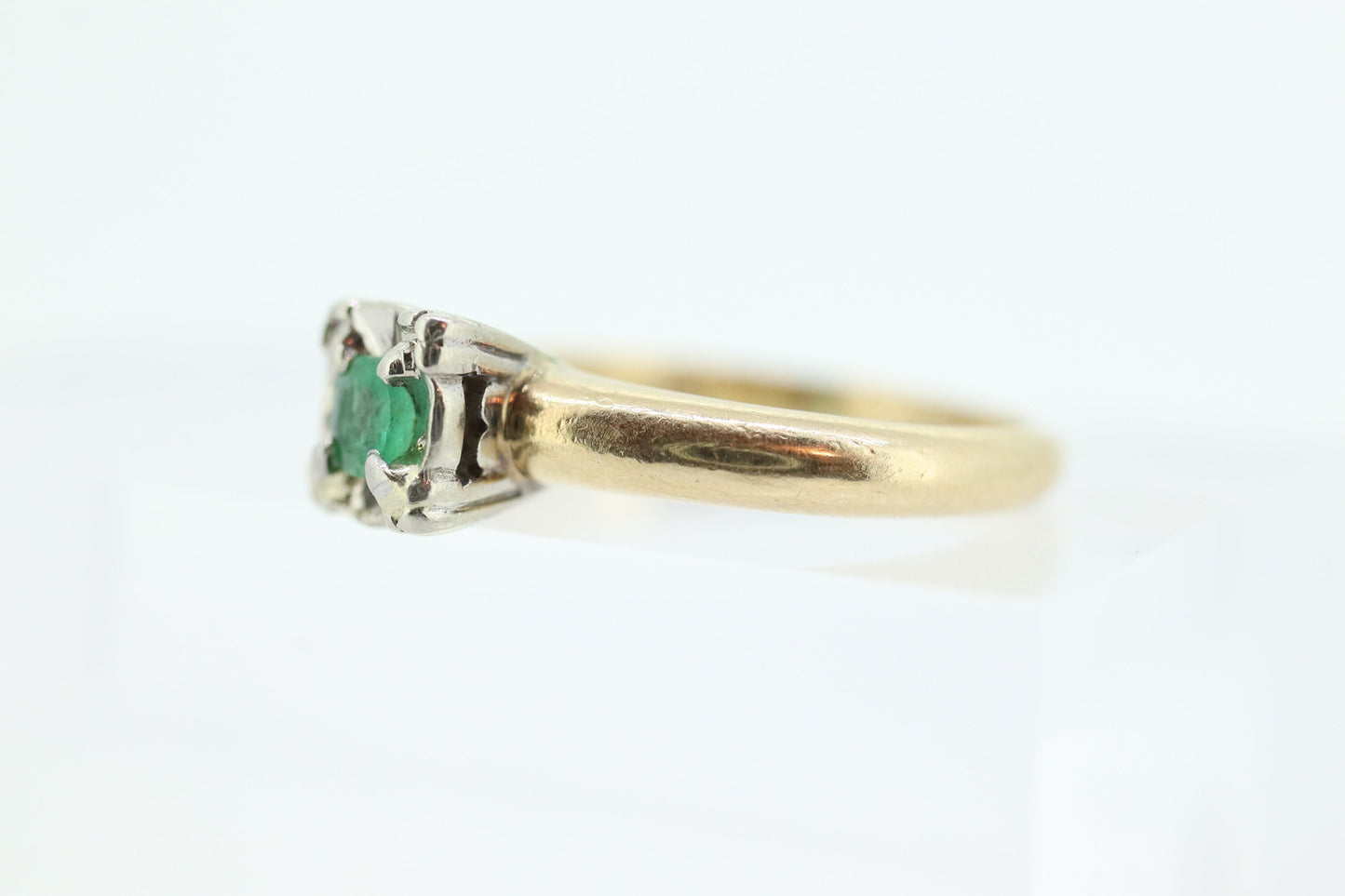 Vintage Art Deco Emerald Solitaire filigree Ring. 14k Gold emerald square cathedral Ring st(54)