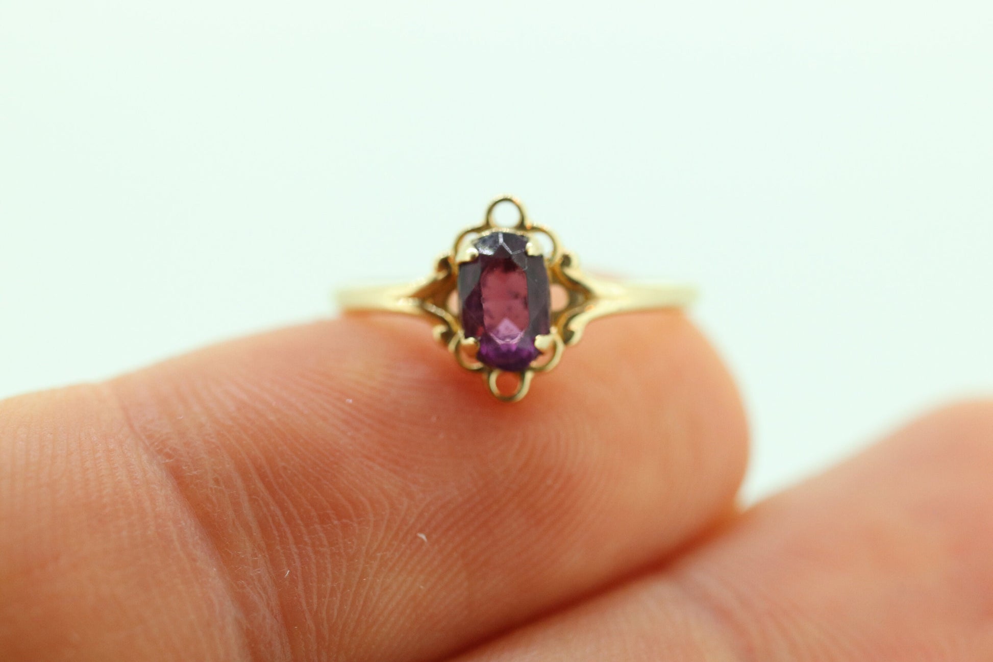 10k Purple Gem Prong Set. Paste Solitaire ring. st(15)