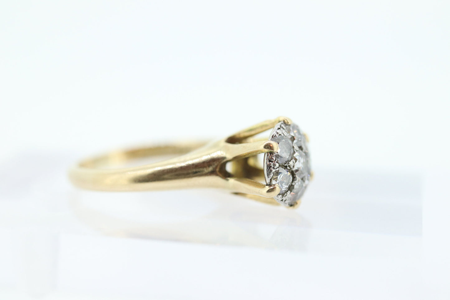 Vintage Diamond Daisy Cluster Elevated on Ring. 14k Yellow gold Vintage Diamond Daisy Cluster Illusion set ring. st(161)