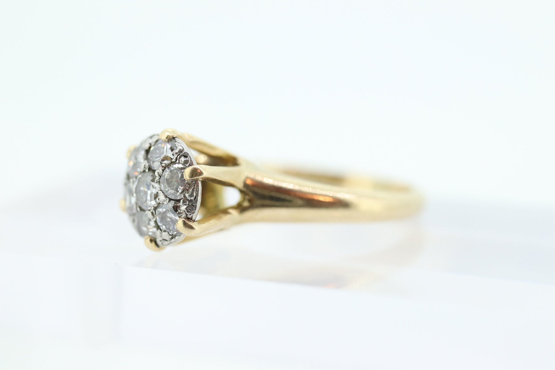 Vintage Diamond Daisy Cluster Elevated on Ring. 14k Yellow gold Vintage Diamond Daisy Cluster Illusion set ring. st(161)