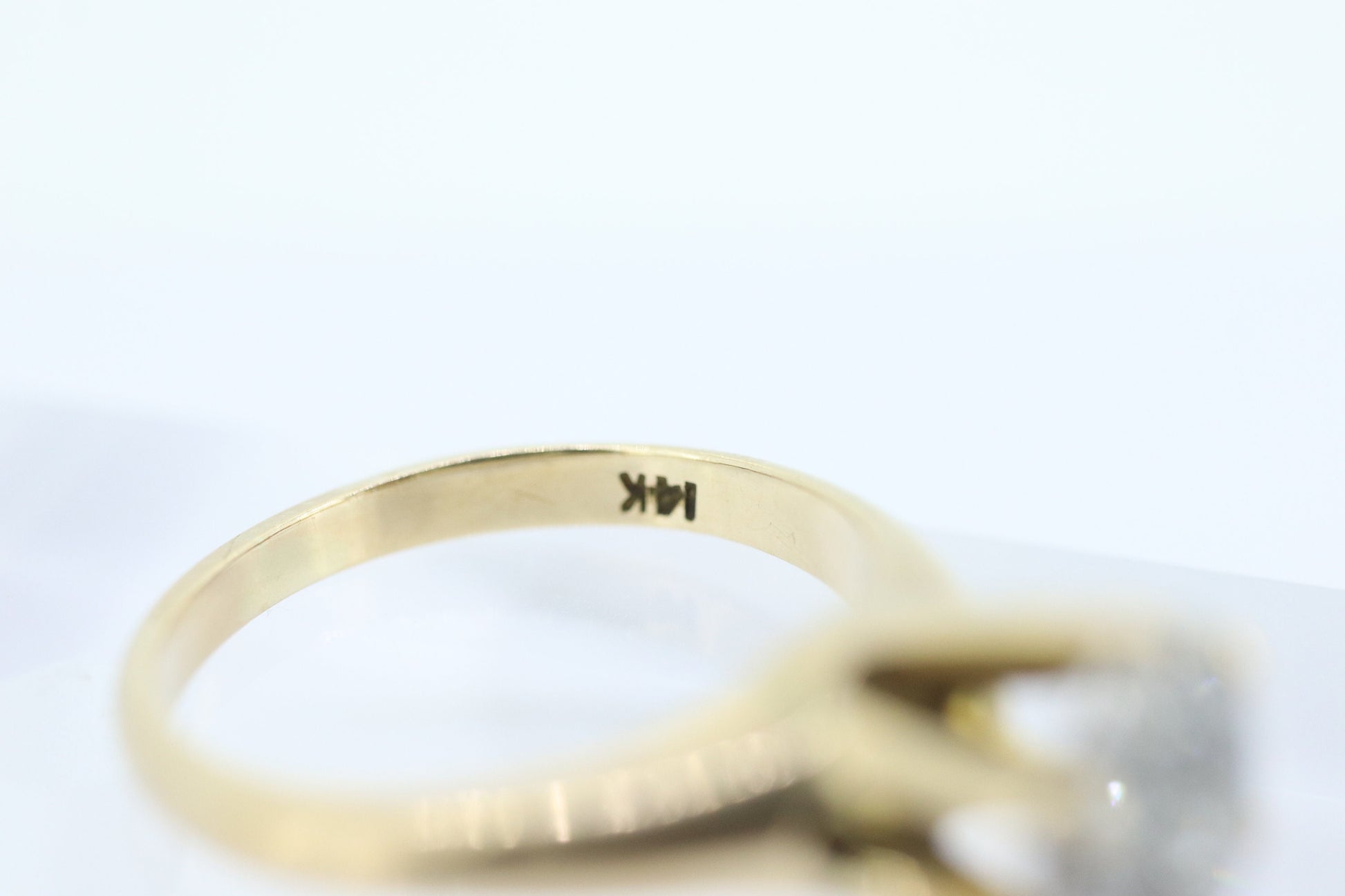 Vintage Diamond Daisy Cluster Elevated on Ring. 14k Yellow gold Vintage Diamond Daisy Cluster Illusion set ring. st(161)