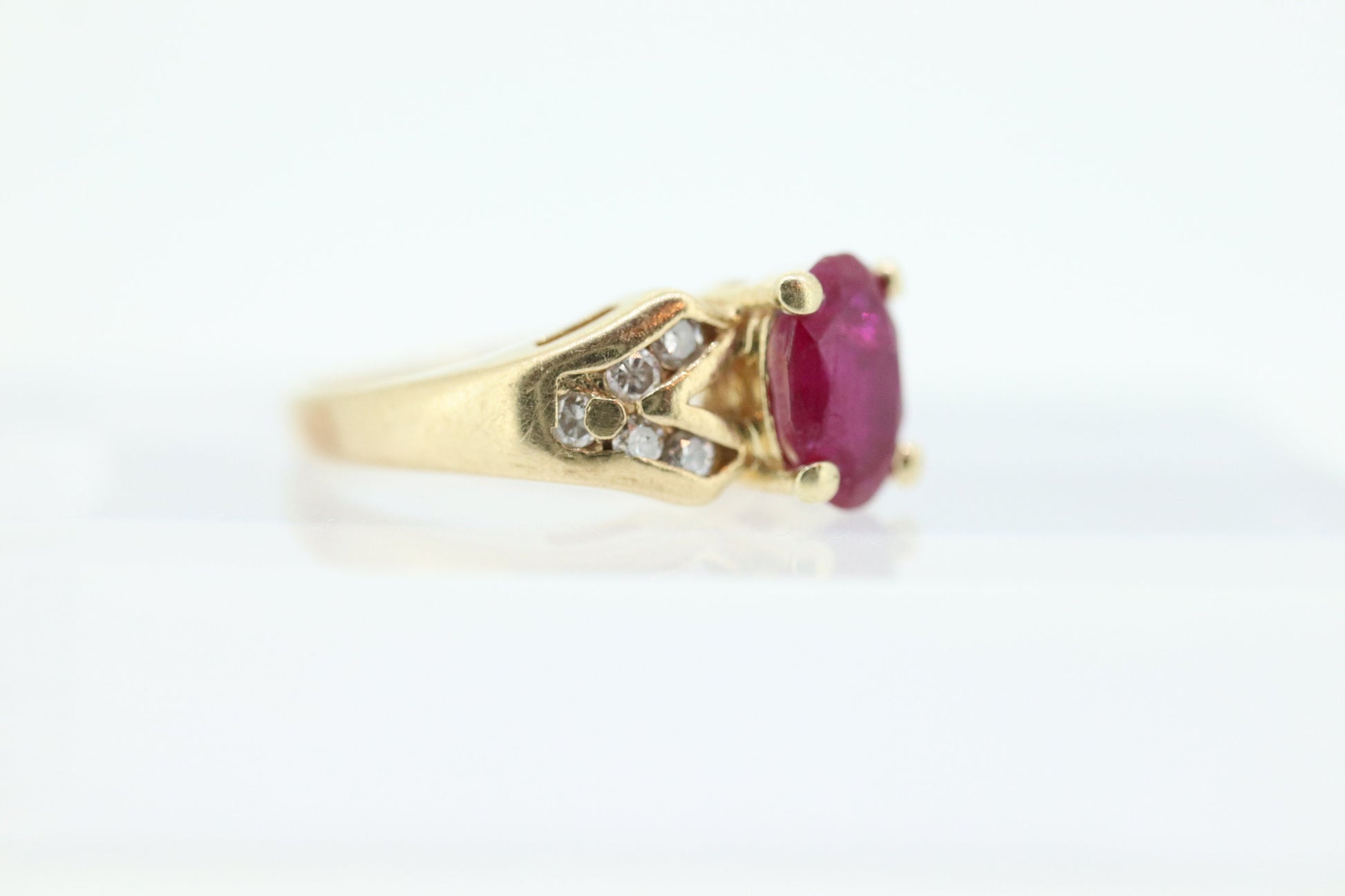 Vintage Ruby Ring. 14k Oval Ruby and Diamond Solitaire ring. Ruby Engagement ring.  st(109)