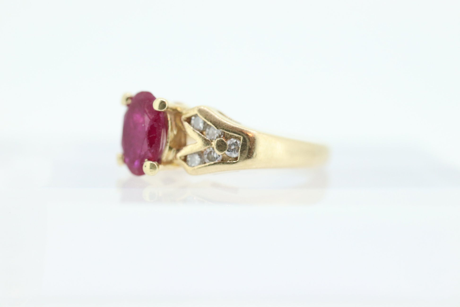 Vintage Ruby Ring. 14k Oval Ruby and Diamond Solitaire ring. Ruby Engagement ring.  st(109)