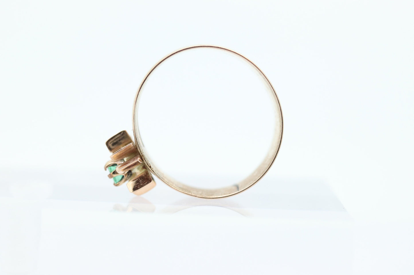Antique 10k Victorian Emerald Star Burst Wide ring. Antique emerald STAR Burst Rose Gold Wide band cigar ring. st(98)