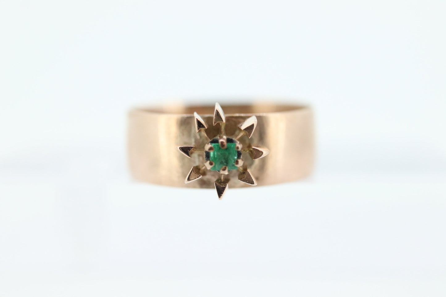 Antique 10k Victorian Emerald Star Burst Wide ring. Antique emerald STAR Burst Rose Gold Wide band cigar ring. st(98)