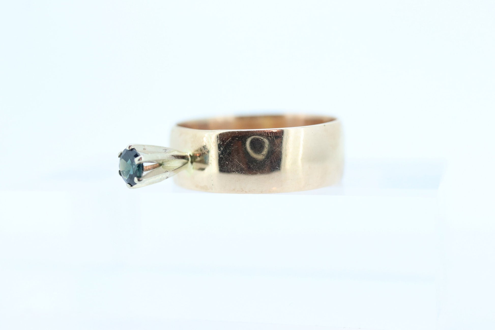 10k Blue Sapphire solitaire high setting ring. 10k Victorian Wide band Prong set Sapphire wide cigar band. st(130)