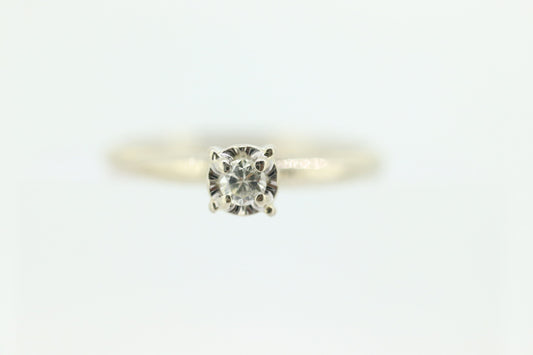 14k Diamond Solitaire. 14k White gold engraved illusion set diamond ring.st(69)