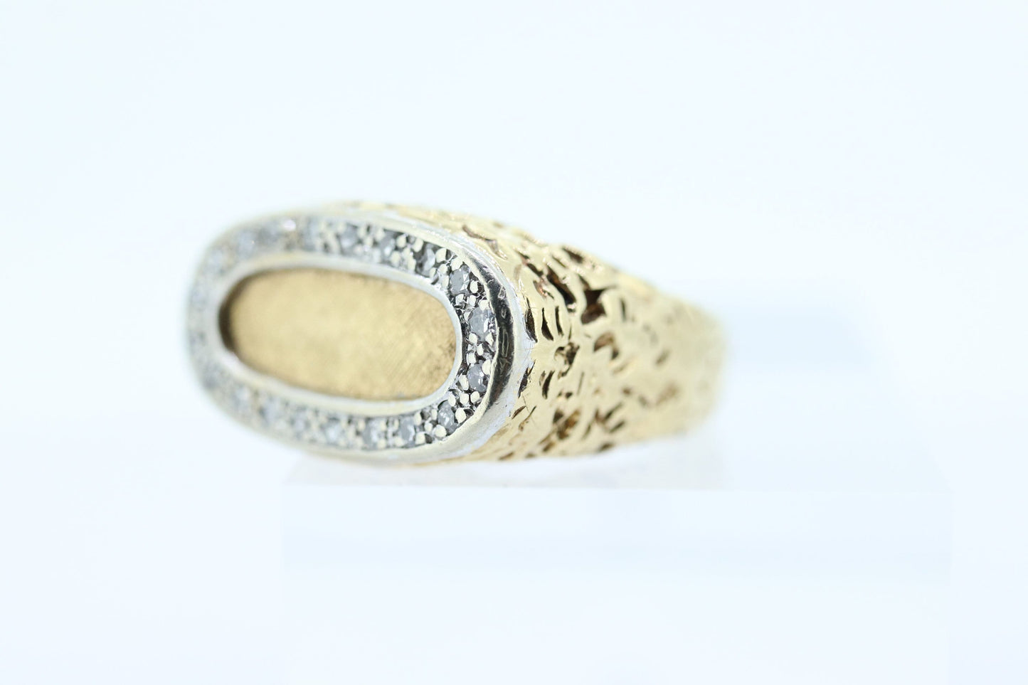 14k Diamond Flat signet ring. Diamond outline set into Signet travertine band. Nugget Shank cocktail ring st(460/11)
