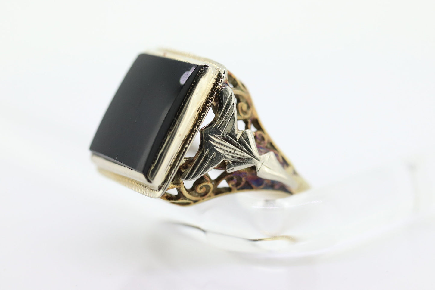 14k ONYX ring. ONYX Modern and Slim Picture Frame Rectangle Onyx signet ring. Mourning Ring Sz 3 stock(126/50)