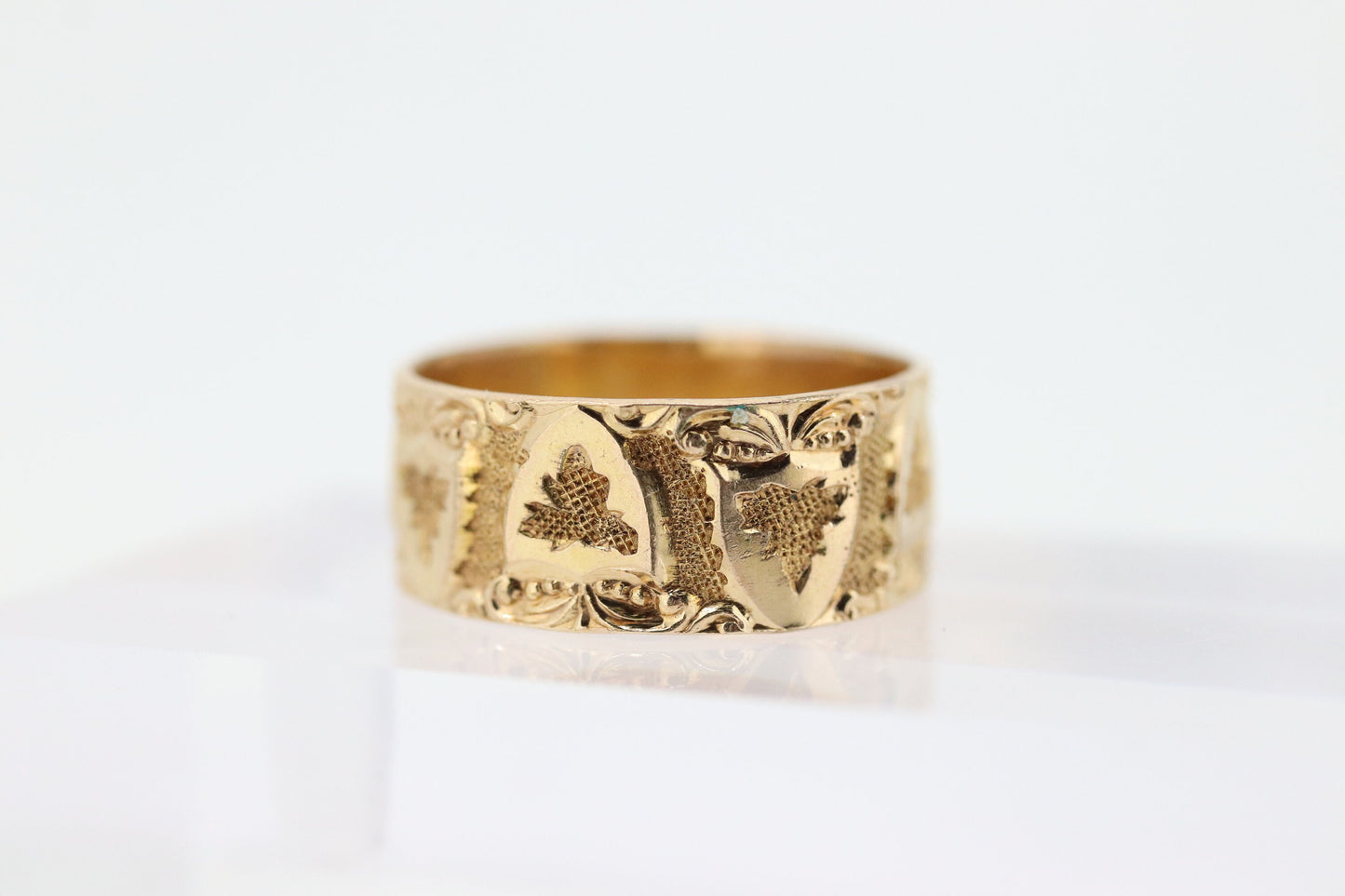 14k Wide Cigar band. S.Bros. Stanley Bros Brothers Antique Embossed Engraved Grape Leaf Shield design. 8.5mm sz9.5 st(218/50)