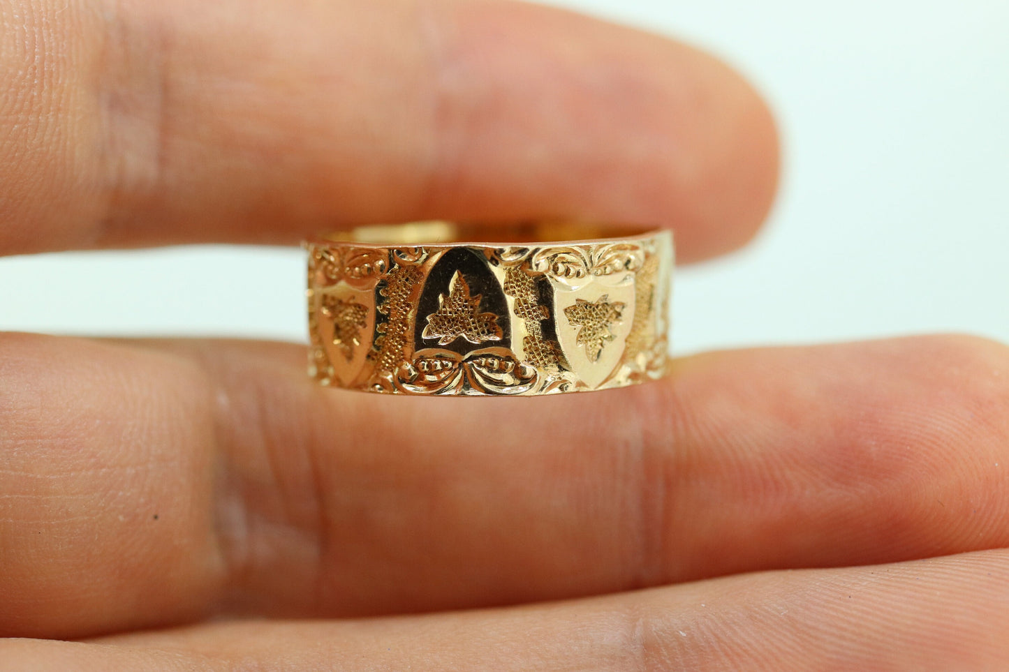 14k Wide Cigar band. S.Bros. Stanley Bros Brothers Antique Embossed Engraved Grape Leaf Shield design. 8.5mm sz9.5 st(218/50)