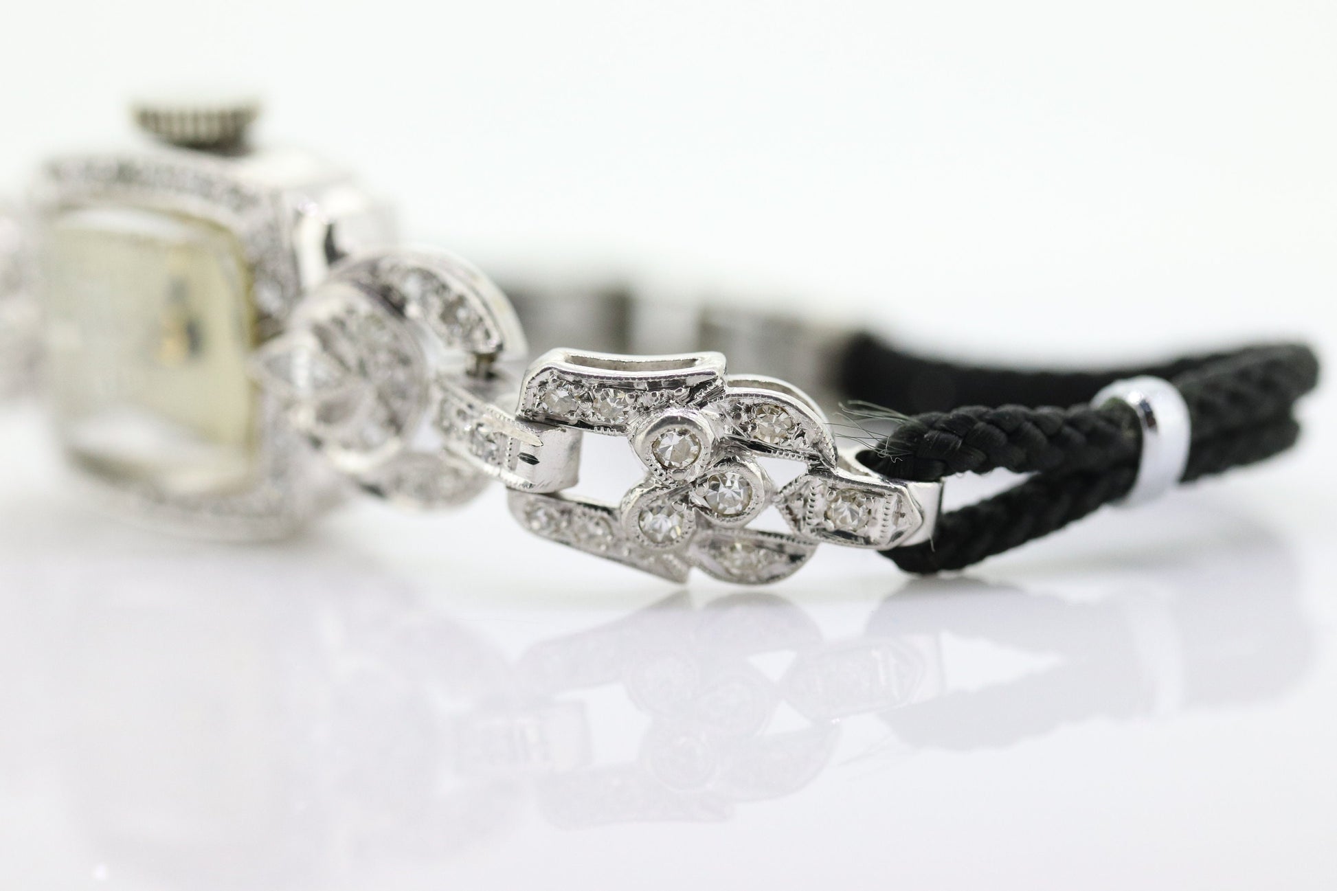 Hamilton watch. Hamilton Platinum and Diamond manual Ladies wristwatch. Platinum Diamond Cable Mechanical watch. st(425/50)