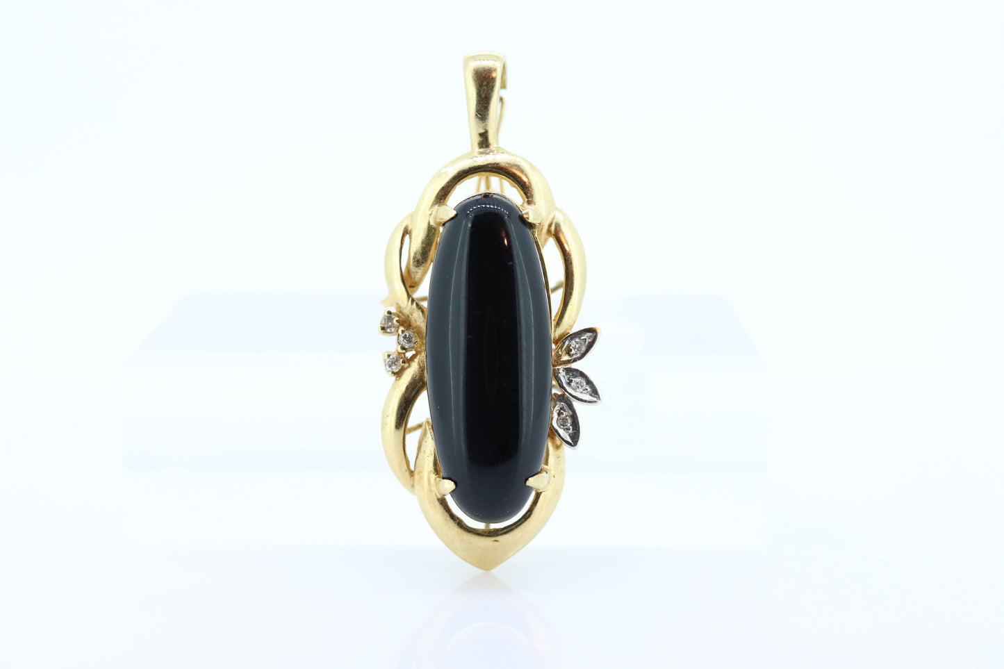 14k Onyx and Diamond Pendant. Large Onyx Pendant st(55/11)