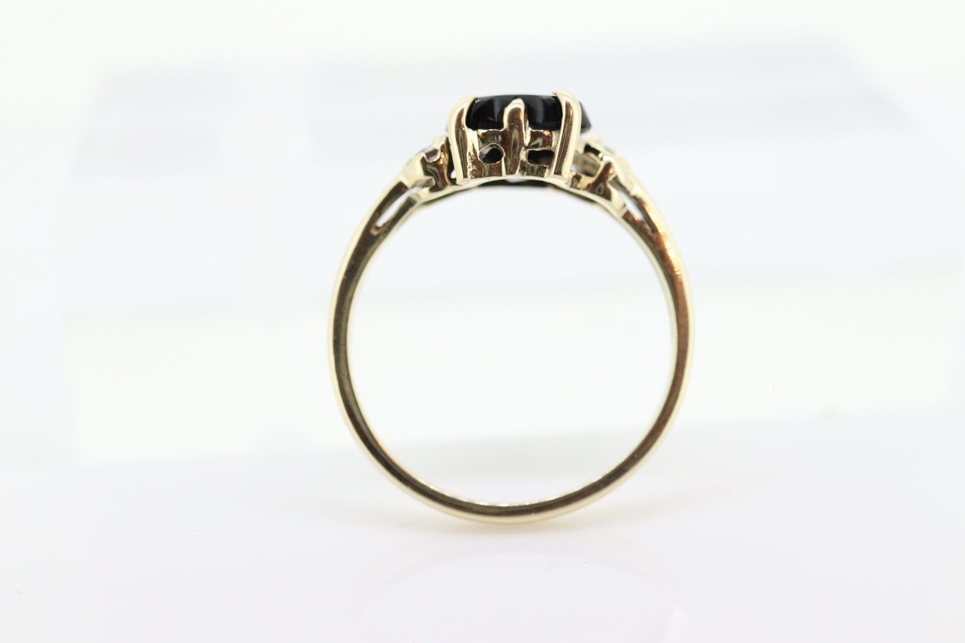 10k ONYX and diamond(CZ) HEART ring. Heart Onyx ring. st(120)