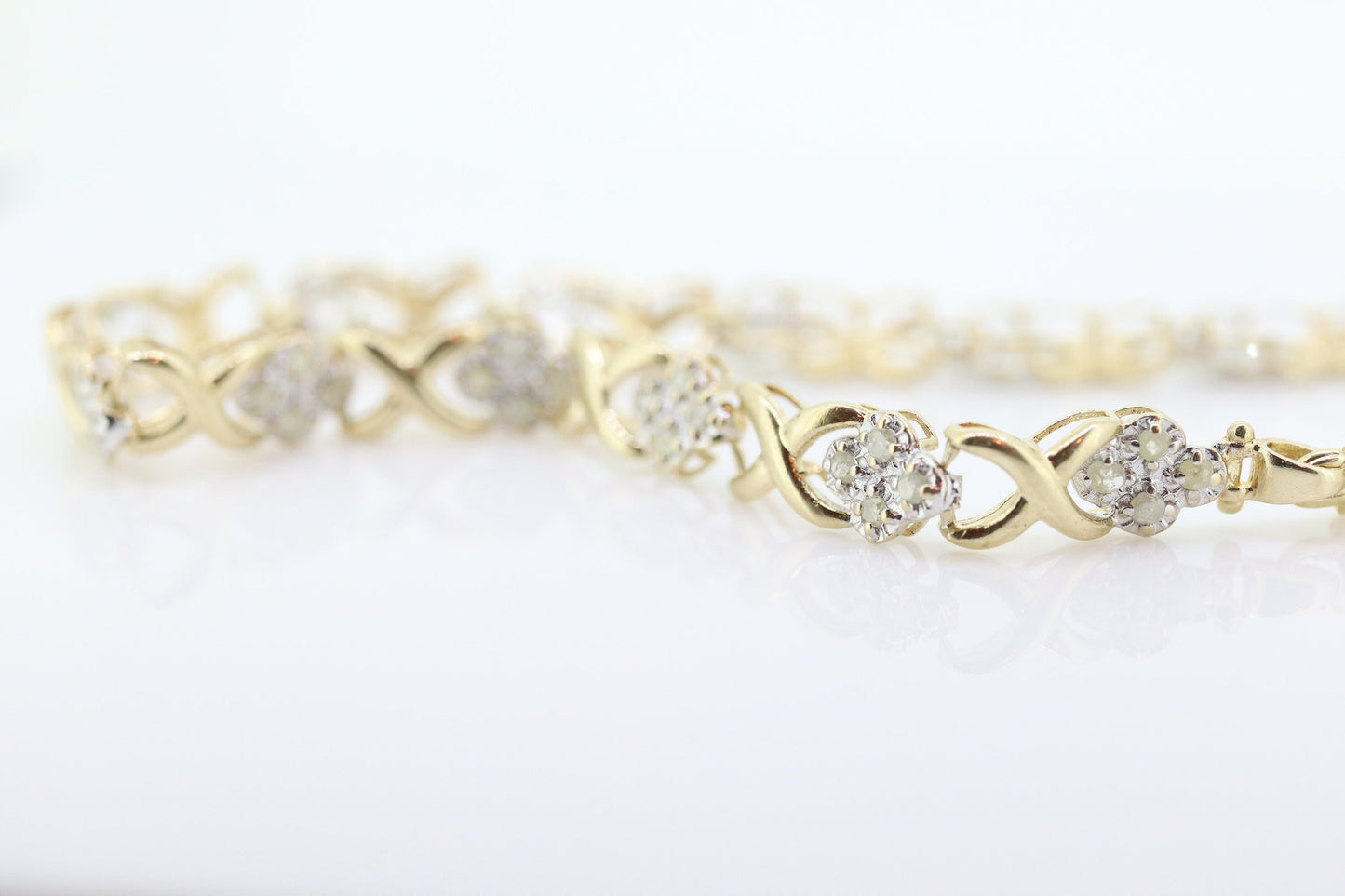 10k Diamond XOXO slide Bracelet. 10k Yellow White Gold Kiss Hug Diamond Bracelet.  st(145)