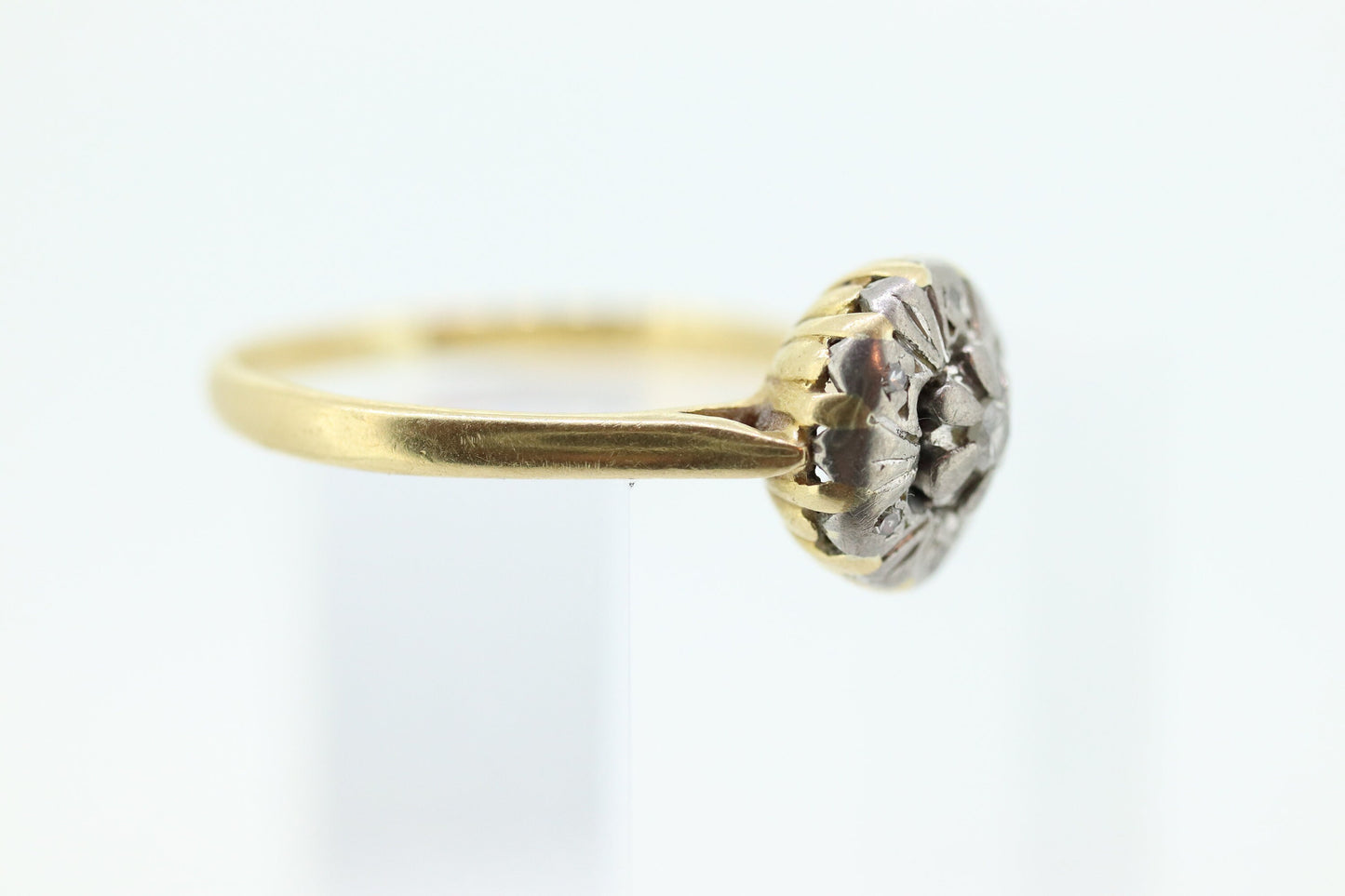 18k Diamond Daisy Cluster ring. Made in Birmingham UK England 1989. 750 18ct White Yellow Diamond Ring. st(135)