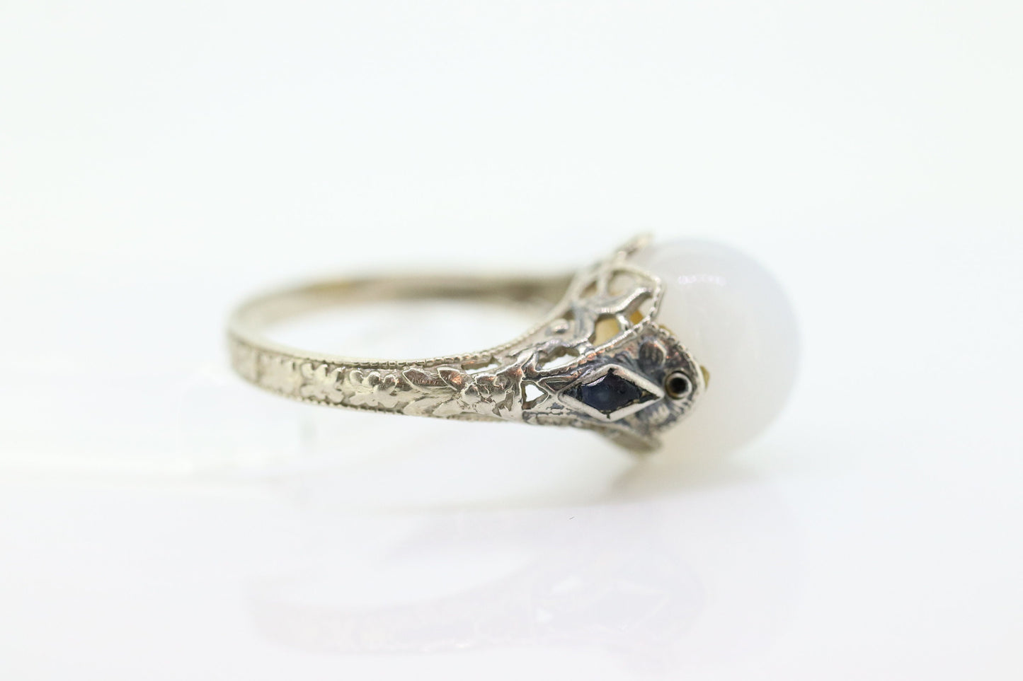 14k DELTAH MOONSTONE and Sapphire ring. White Gold Engraved with Sapphire and White Moonstone ORB sphere cabochon ring. st(30)