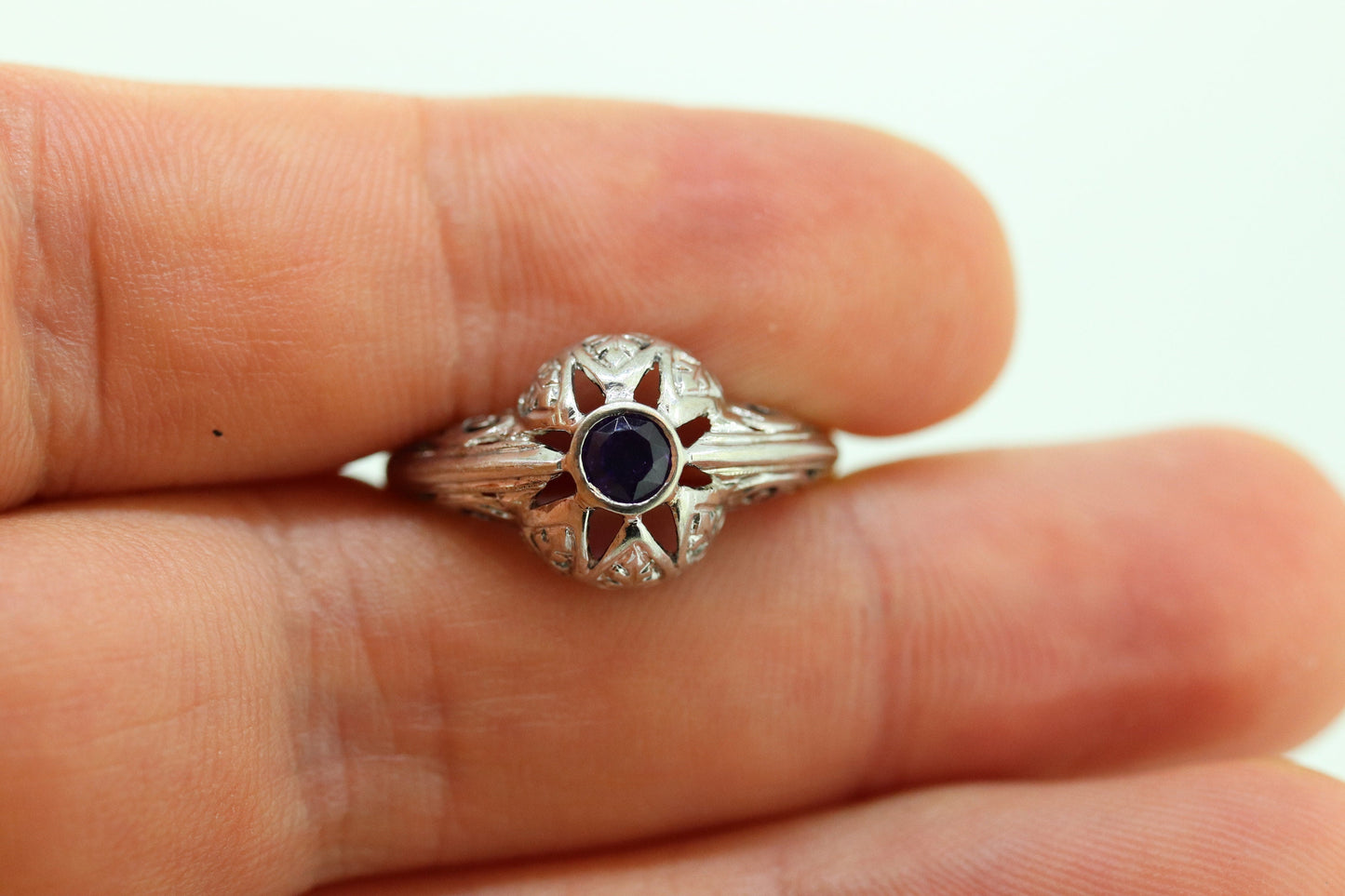 Art Deco Amethyst Ring. 18k White Gold Filigree Design. Engagement Ring from Art Deco 1920 Era. Statement band. February Stone
