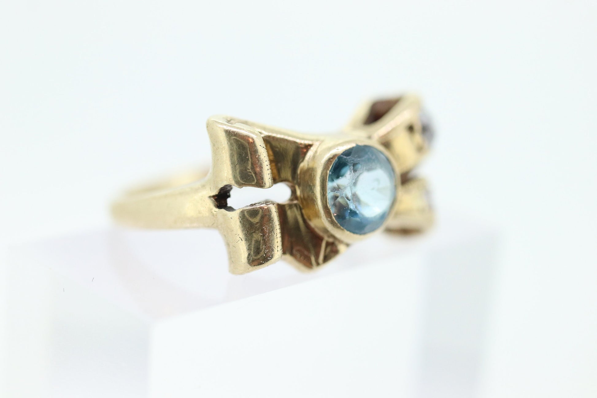 Antique LONDON Blue topaz and Diamond ring. Bezel Topaz and Diamond Bow Knot Love ring. st(88/33)