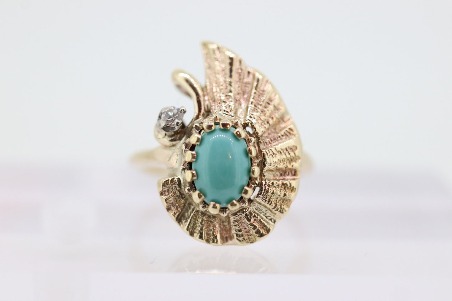 14k Turquoise Cabochon and Diamond Ring. 14k Aquamarine Turquoise Diamond DROP Teardrop Flame Ring (106)
