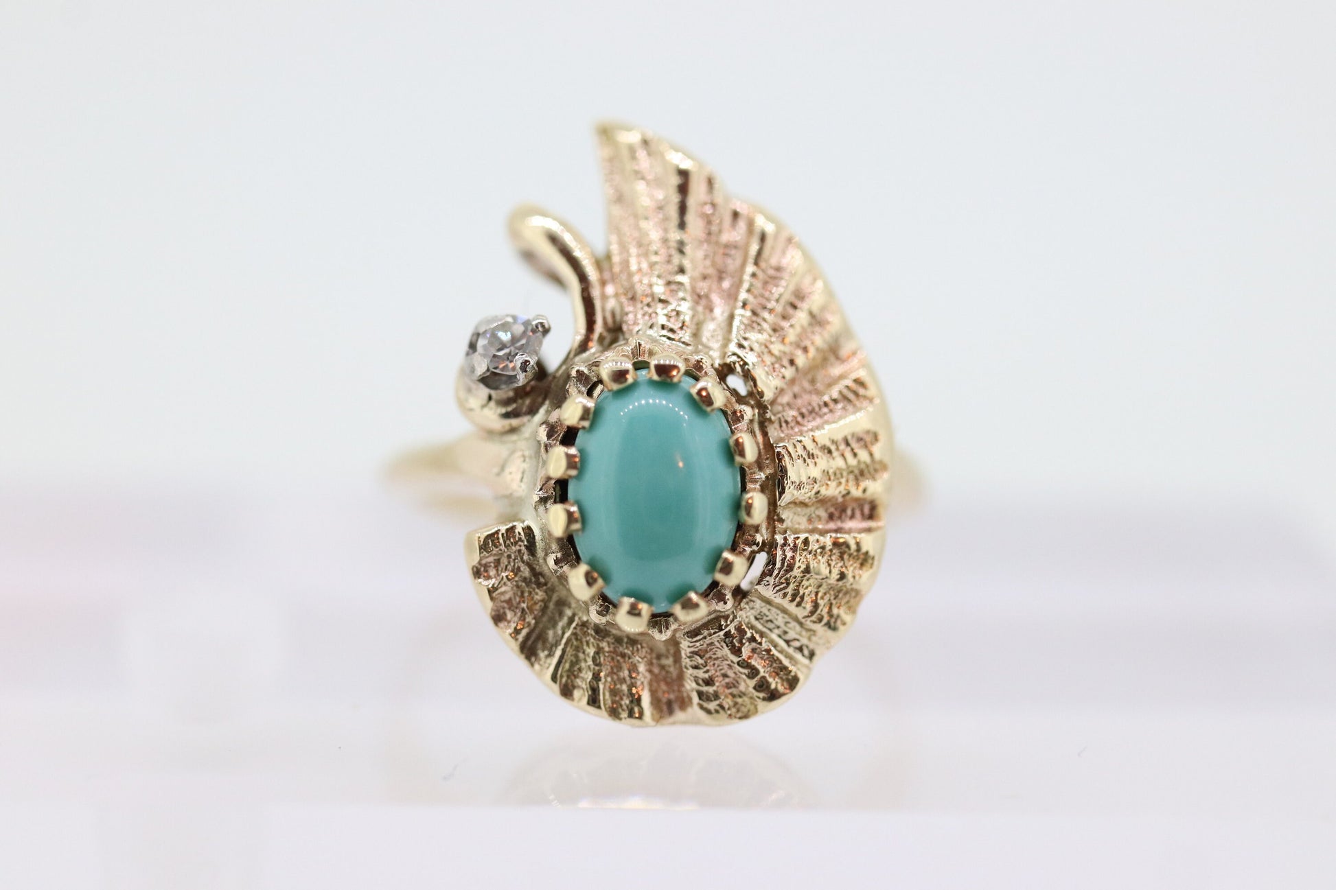14k Turquoise Cabochon and Diamond Ring. 14k Aquamarine Turquoise Diamond DROP Teardrop Flame Ring (106)