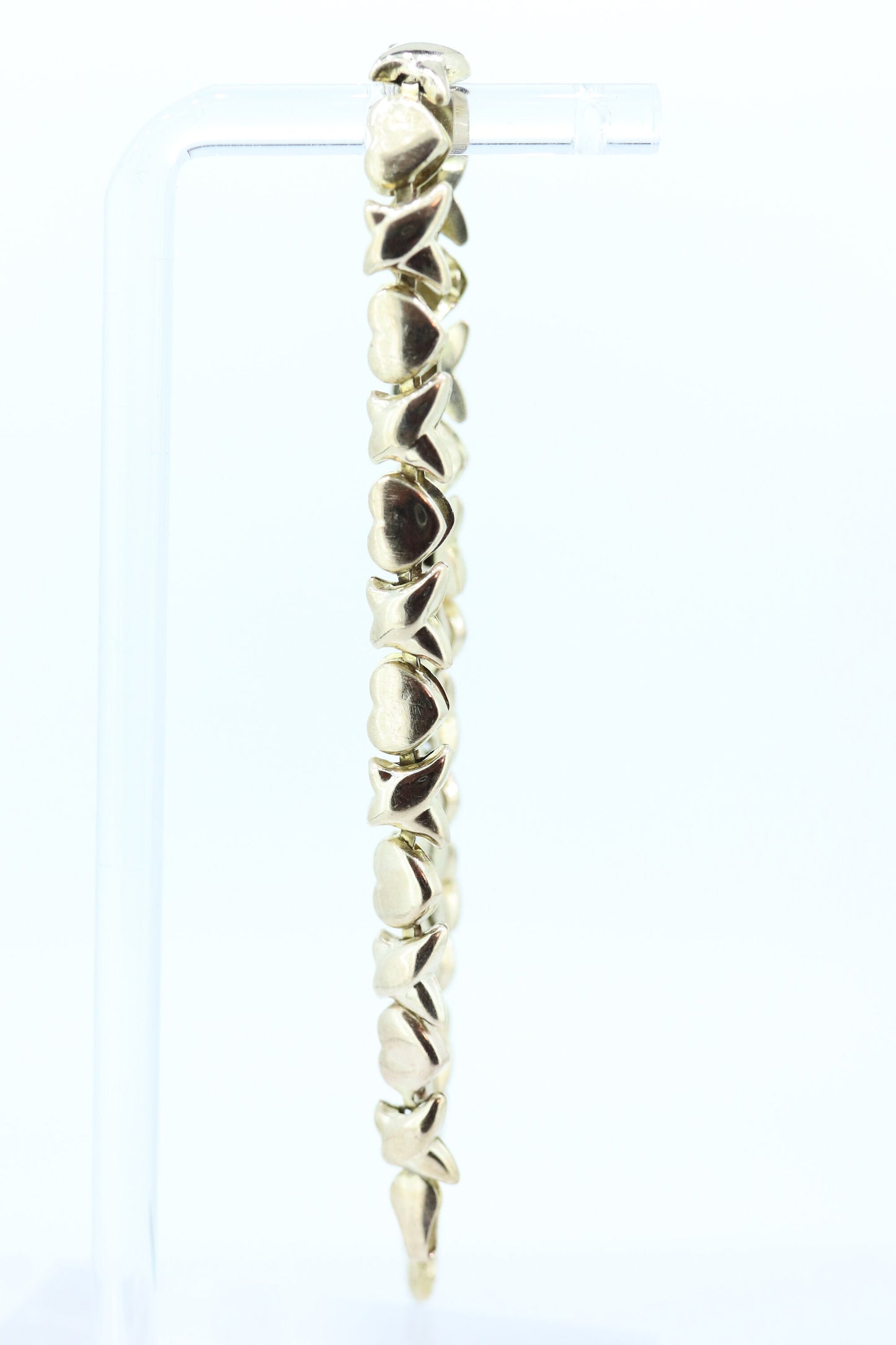 10k XOXO Heart Bracelet. 10k Yellow Gold Kiss Hug Heart XO Bracelet. st(118)