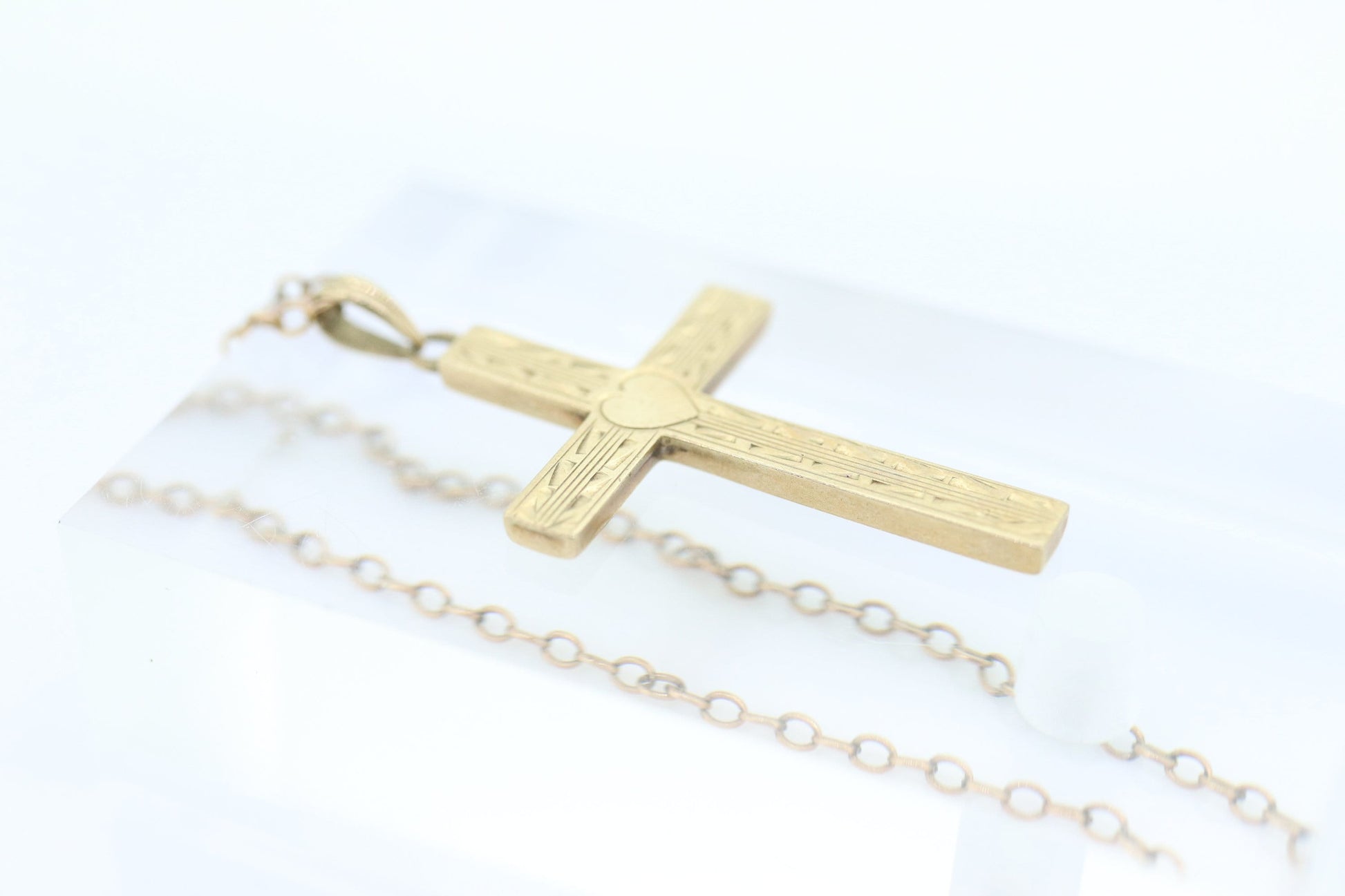 10k Cross Pendant and 10k Rolo Chain necklace