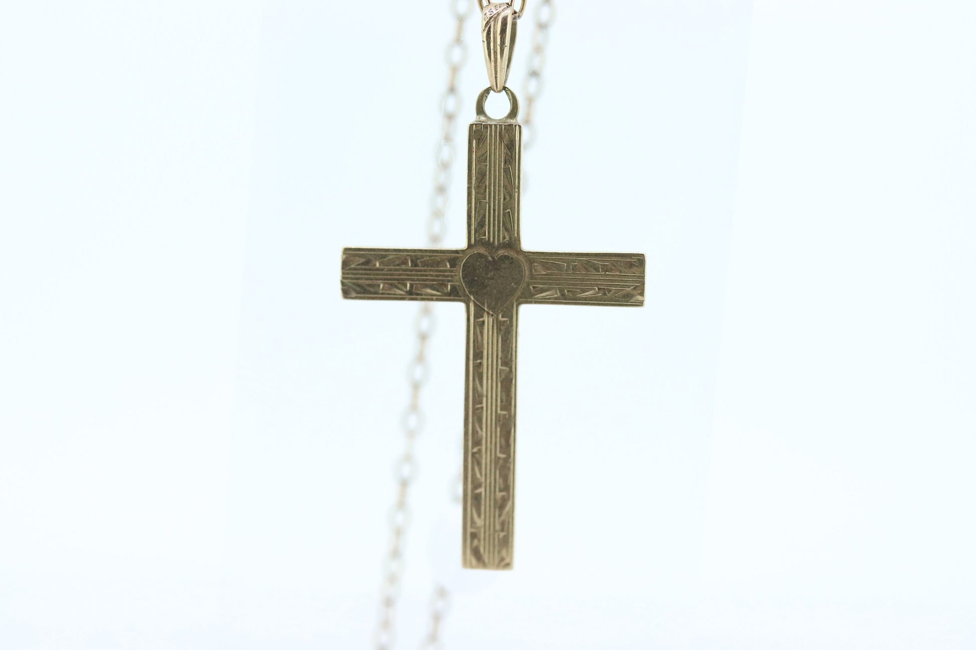10k Cross Pendant and 10k Rolo Chain necklace