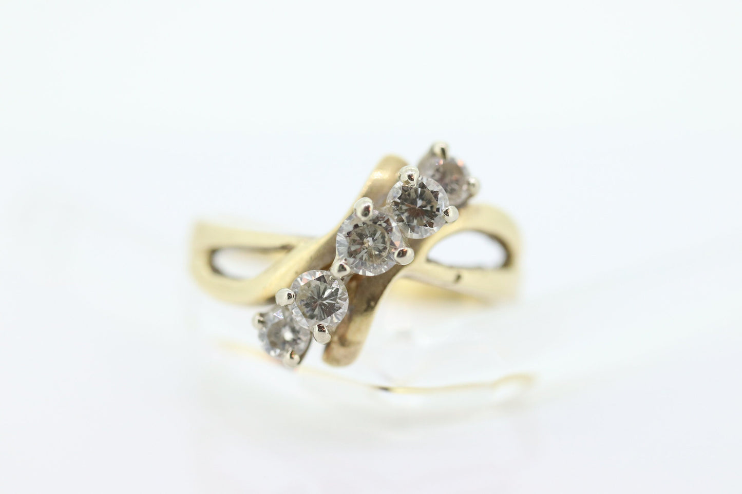 14K Bypass Diamond Ring. Total 0.48ctw Diamond Wave. Stacked. Toi et moi band. Yellow Gold ring. Sz7.25 st(166/75)