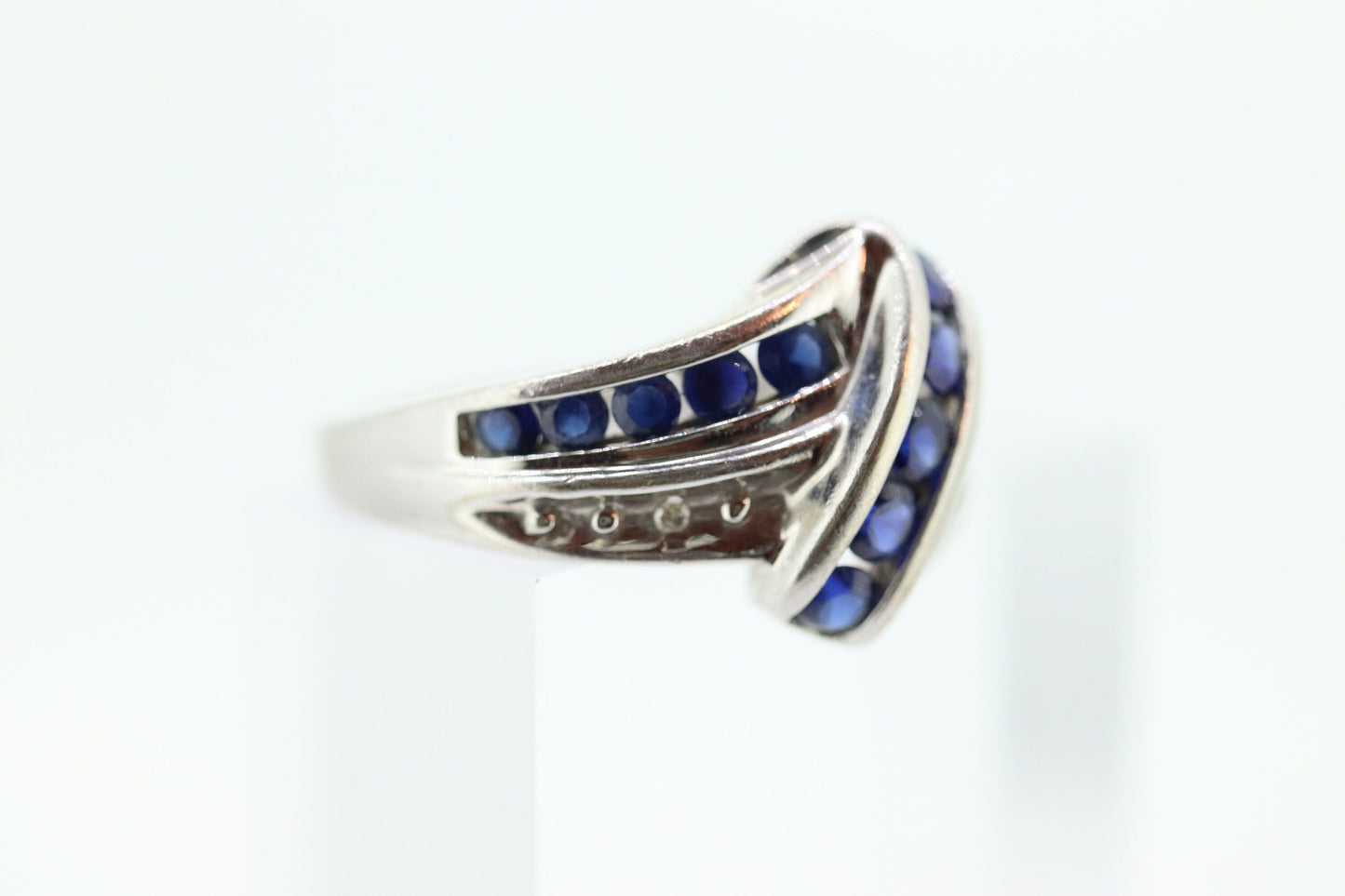 10k Blue Sapphire Bypass ring. 10k THL Samuel Aaron st74