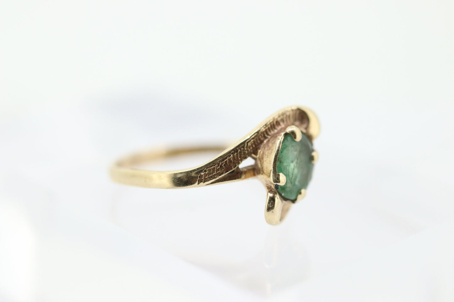 14k Oval Natural Emerald Yellow gold bypass ring. Genuine Natural Emerald Ring. st(88)