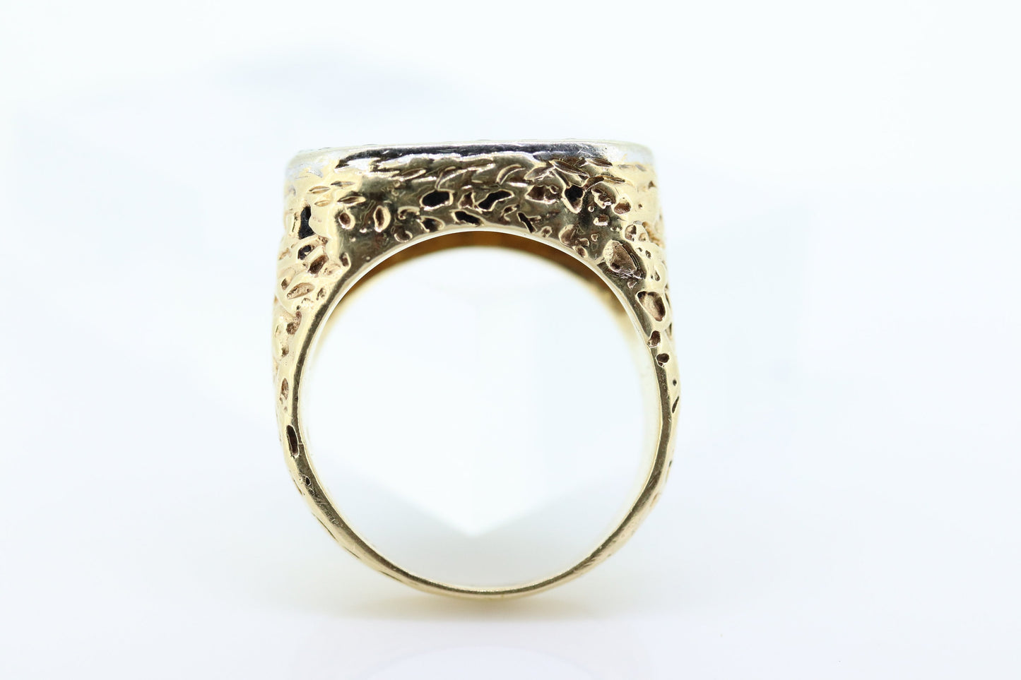 14k Diamond Flat signet ring. Diamond outline set into Signet travertine band. Nugget Shank cocktail ring st(460/11)
